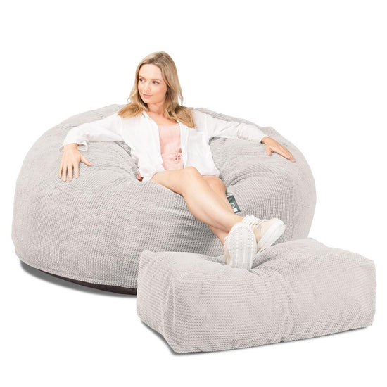 Lounge Pug, Pouf Sacco Gigante XXL, C1010L CloudSac, Imbottito Di Fiocchi Di Lattice e Poliestere, Pompon Panna