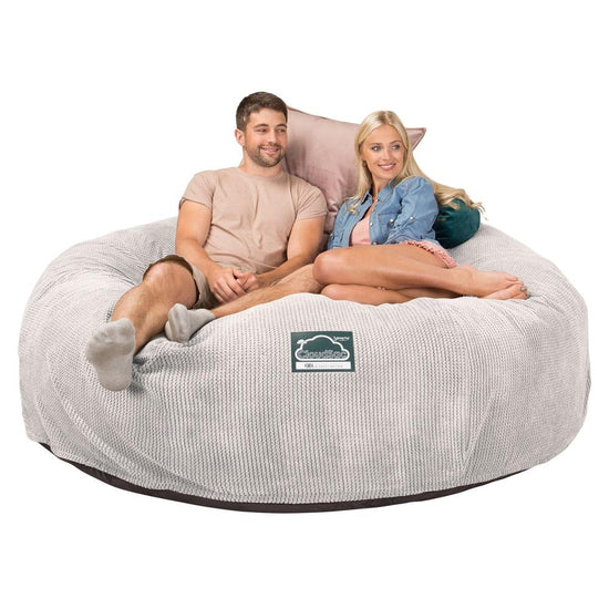 Lounge Pug, Pouf Sacco Gigante King Size XXL, C3000L CloudSac, Imbottito Di Fiocchi Di Lattice e Poliestere, Pompon Panna