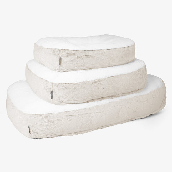 Lettino per Cani Sloucher Medio - Eco-pelliccia di Coniglio Bianco 02