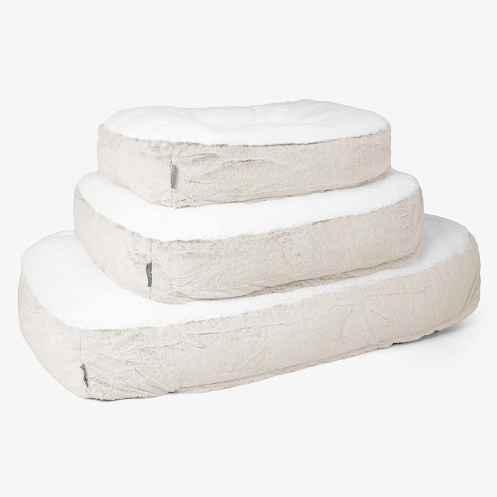 Lettino per Cani Sloucher Medio - Eco-pelliccia di Coniglio Bianco 02