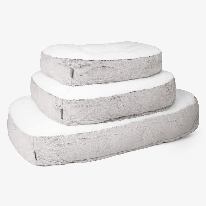 Lettino per Cani Sloucher Medio - Eco-pelliccia di Coniglio Grigio Chiaro 02
