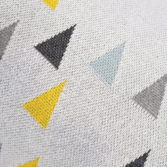 Poggiapiedi Piccolo - Lavorato a Maglia Triangolo Geometrico 03