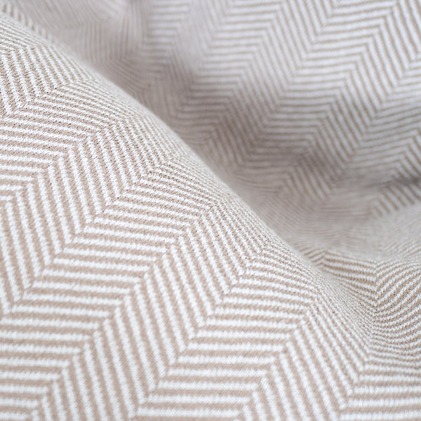 Poltrona Sacco Pouf 'Gioco' - Lavorato a Maglia Tessuto a Spina di Pesce Pietra Fabric Close-up Image