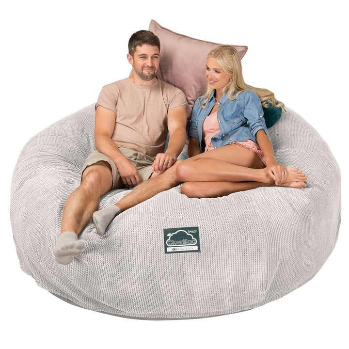 Lounge Pug, Pouf Sacco Gigante King Size XXL, C3000L CloudSac, Imbottito Di Fiocchi Di Lattice e Poliestere, Pompon Panna
