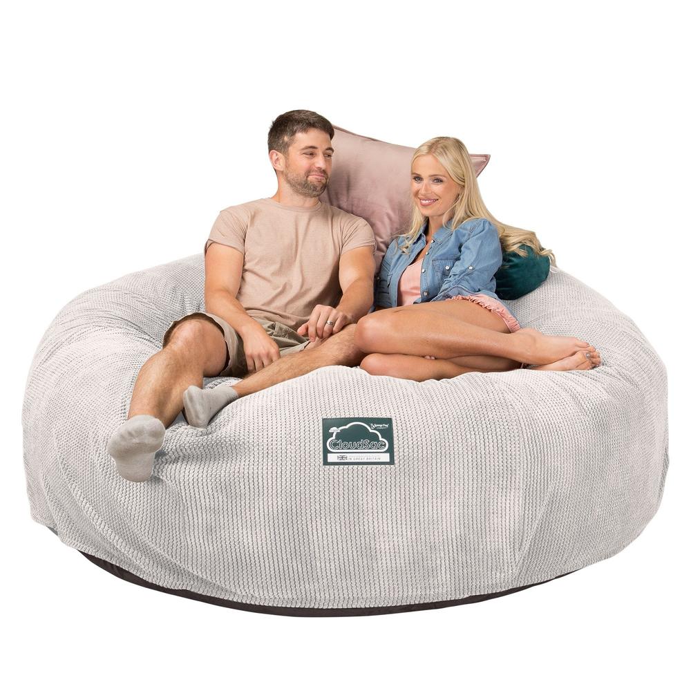 Lounge Pug, Pouf Sacco Gigante King Size XXL, C3000L CloudSac, Imbottito Di Fiocchi Di Lattice e Poliestere, Pompon Panna