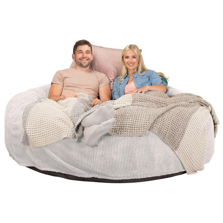 Lounge Pug, Pouf Sacco Gigante King Size XXL, C3000L CloudSac, Imbottito Di Fiocchi Di Lattice e Poliestere, Pompon Panna