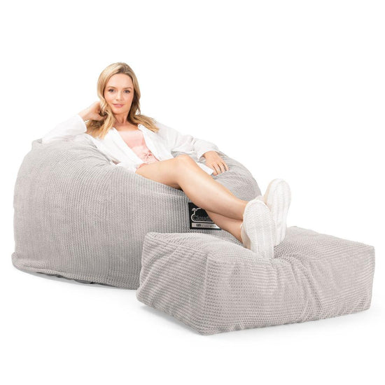 Lounge Pug, Pouf Sacco Gigante XL, C510L CloudSac, Imbottito Di Fiocchi Di Lattice e Poliestere, Pompon Panna