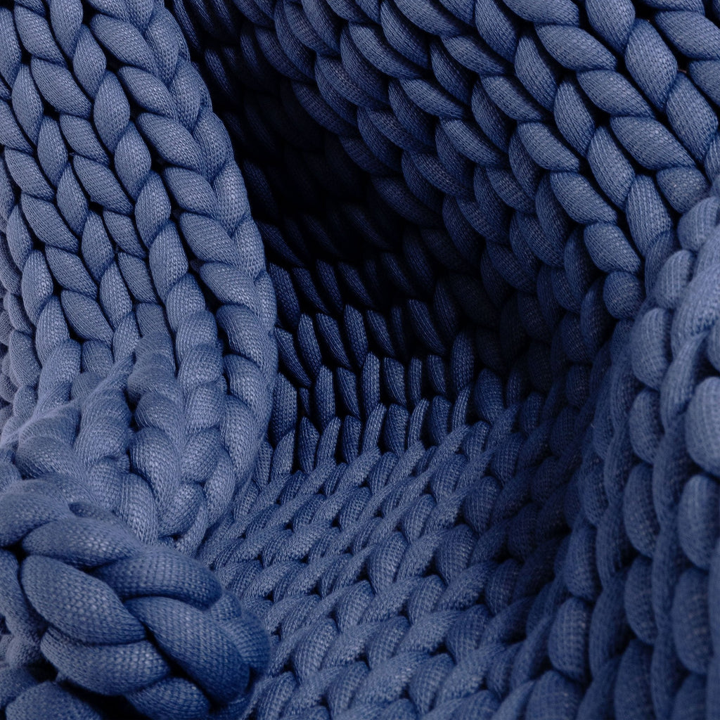 Lounge Pug - Coperta Ponderata per Adulti - Calmante per l'ansia - Lavorazione a maglia grossa Blu scuro - 5 KG 135 x 150 cm
