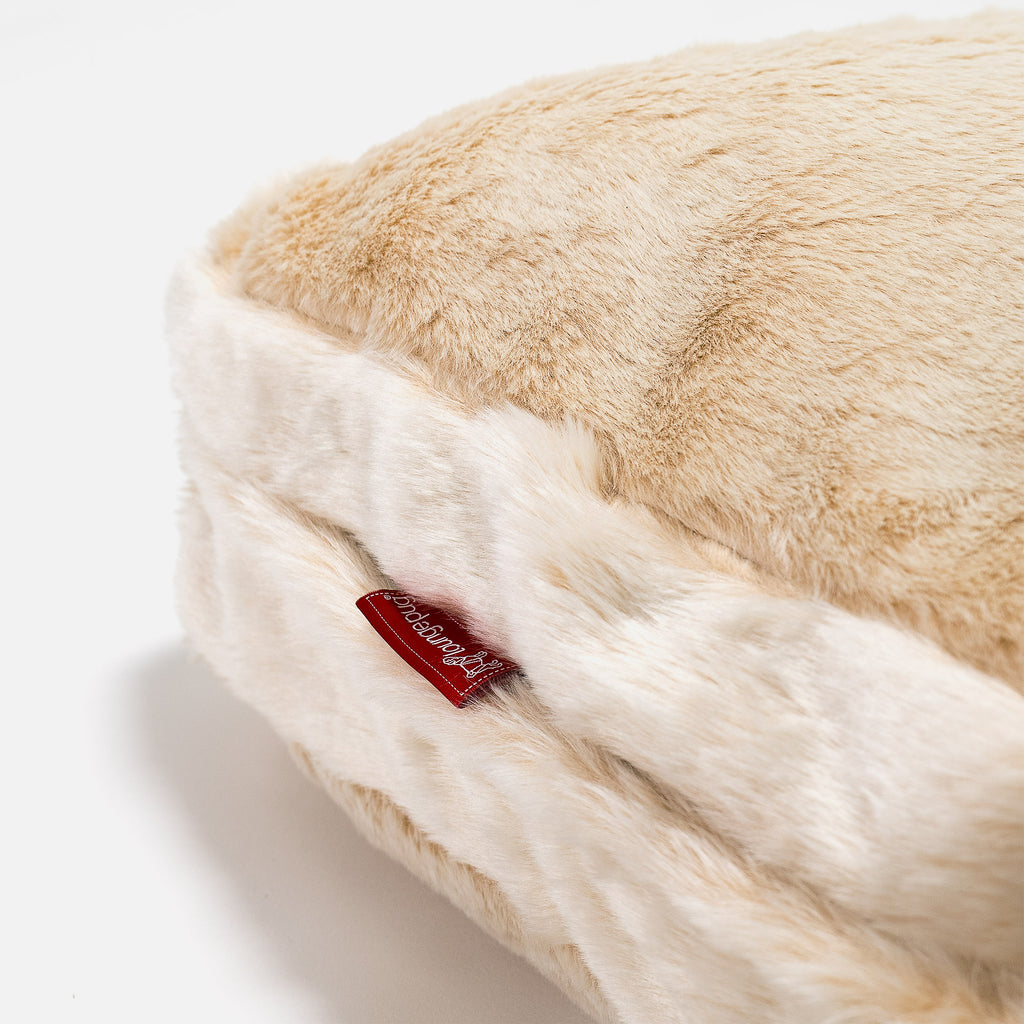 Cuscino da Pavimento - Eco-pelliccia di Coniglio Bianco 02