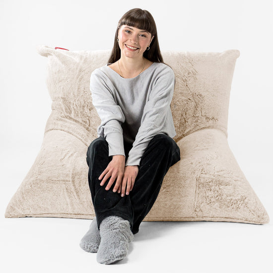 Cuscino Pouf Sacco XL - Eco-pelliccia di Coniglio Bianco 01