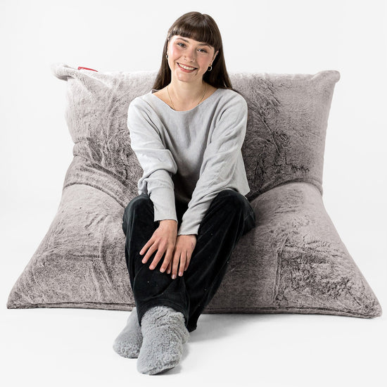 Cuscino Pouf Sacco XL - Eco-pelliccia di Coniglio Grigio Chiaro 01